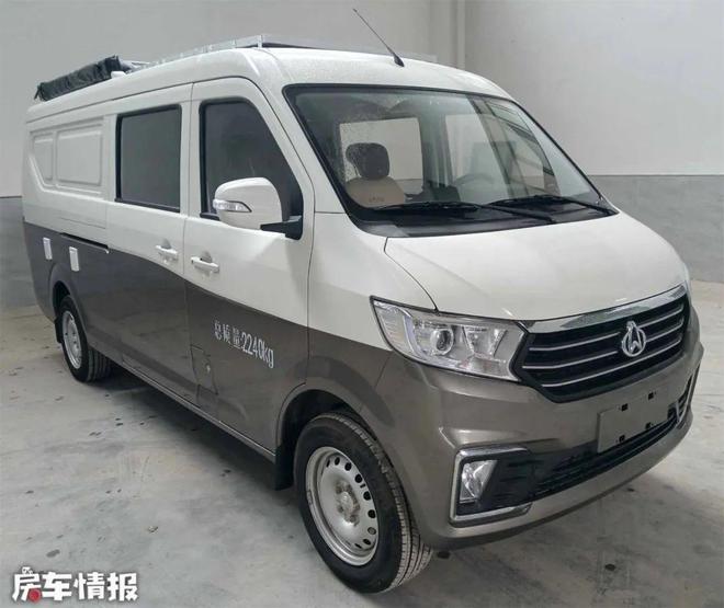 不到7万的钓鱼床车！水电全齐还带双人床完全是房车里的老头乐(图1)