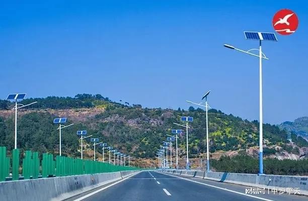 太阳能路灯组件生产线与太阳能路灯的绝妙(图2)