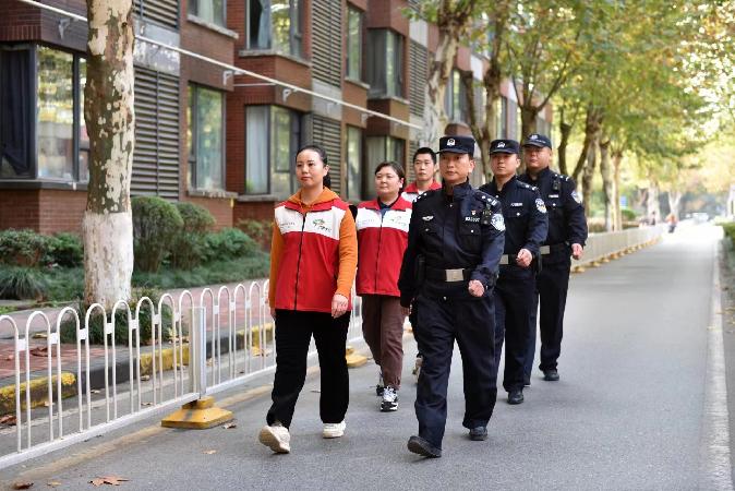 IM电竞“坚定发展信心憧憬美好未来” 代表委员热议报告热词(图7)