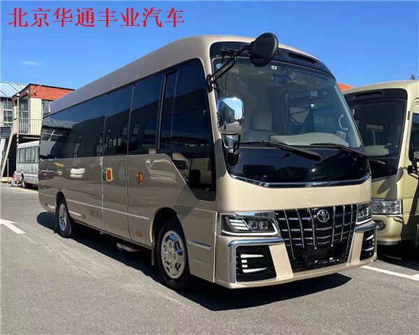IM电竞丰田考斯特6座豪华版旅居房车优惠8万8(图1)