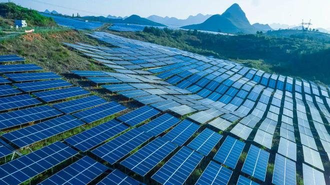 绿色蝶变！比亚迪太阳能让“石头山”绽放“太阳花”(图2)