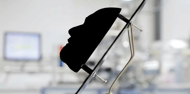 世界上最黑的物质有多黑？涂在物品上能直接隐形(图2)